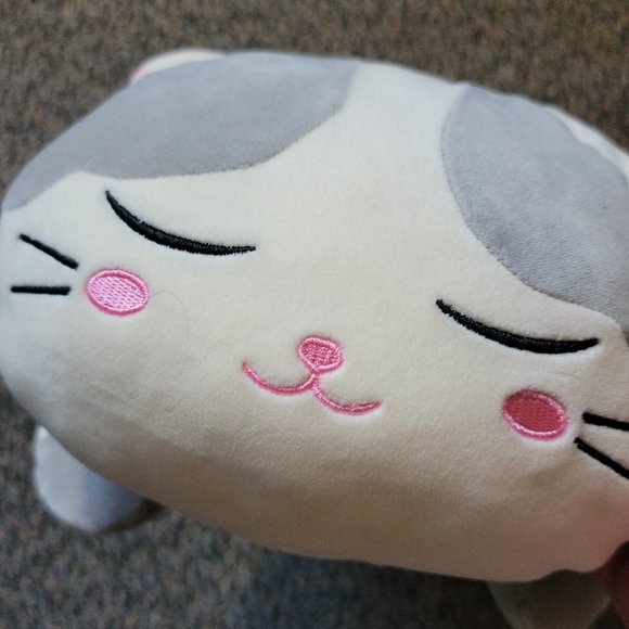 Sweet Vintoys Grey and White Calcio Cat Soft Pillow - Picture 1 of 9